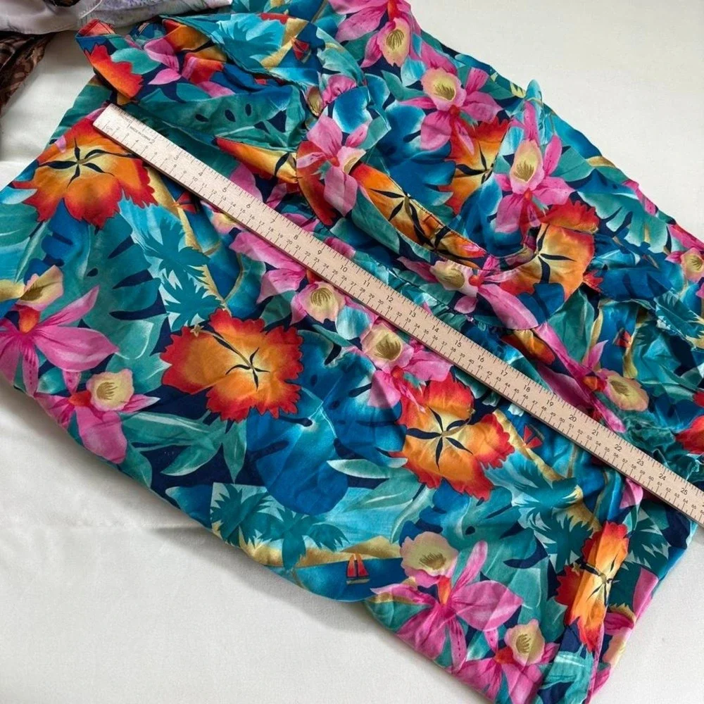 tropical floral dress  80s tropical floral midi dress‎ fits like a large